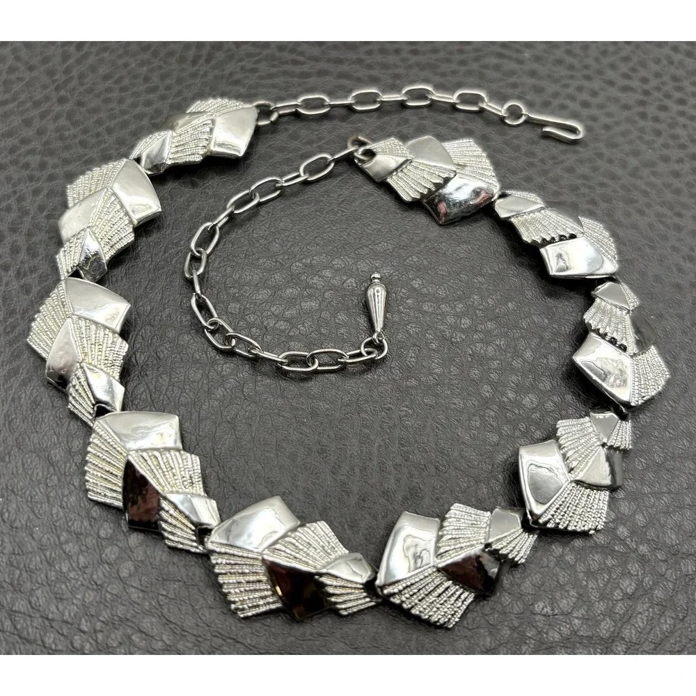 Vintage Geometric Design Silver Tone Mod Panel Necklace Choker 14-17